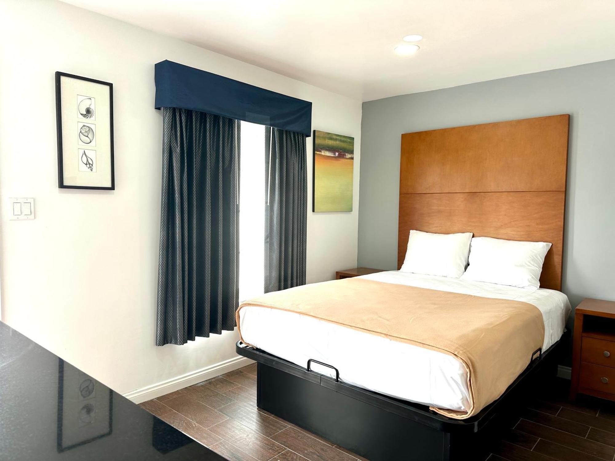Oceanside Inn & Suites Экстерьер фото