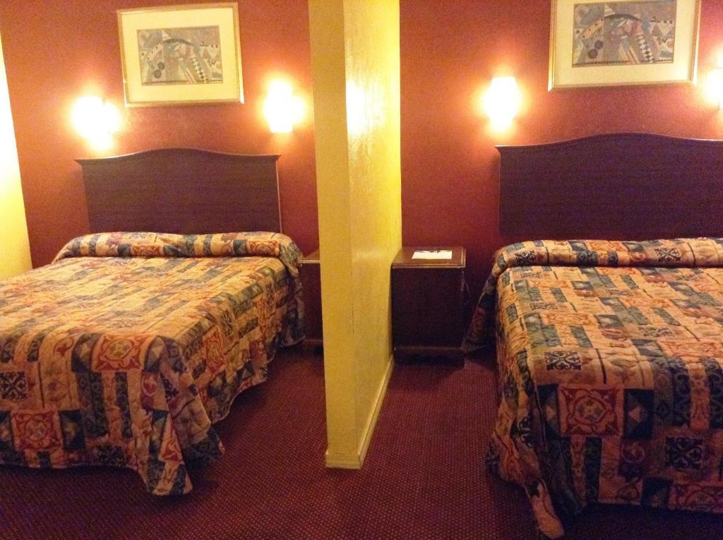 Oceanside Inn & Suites Экстерьер фото