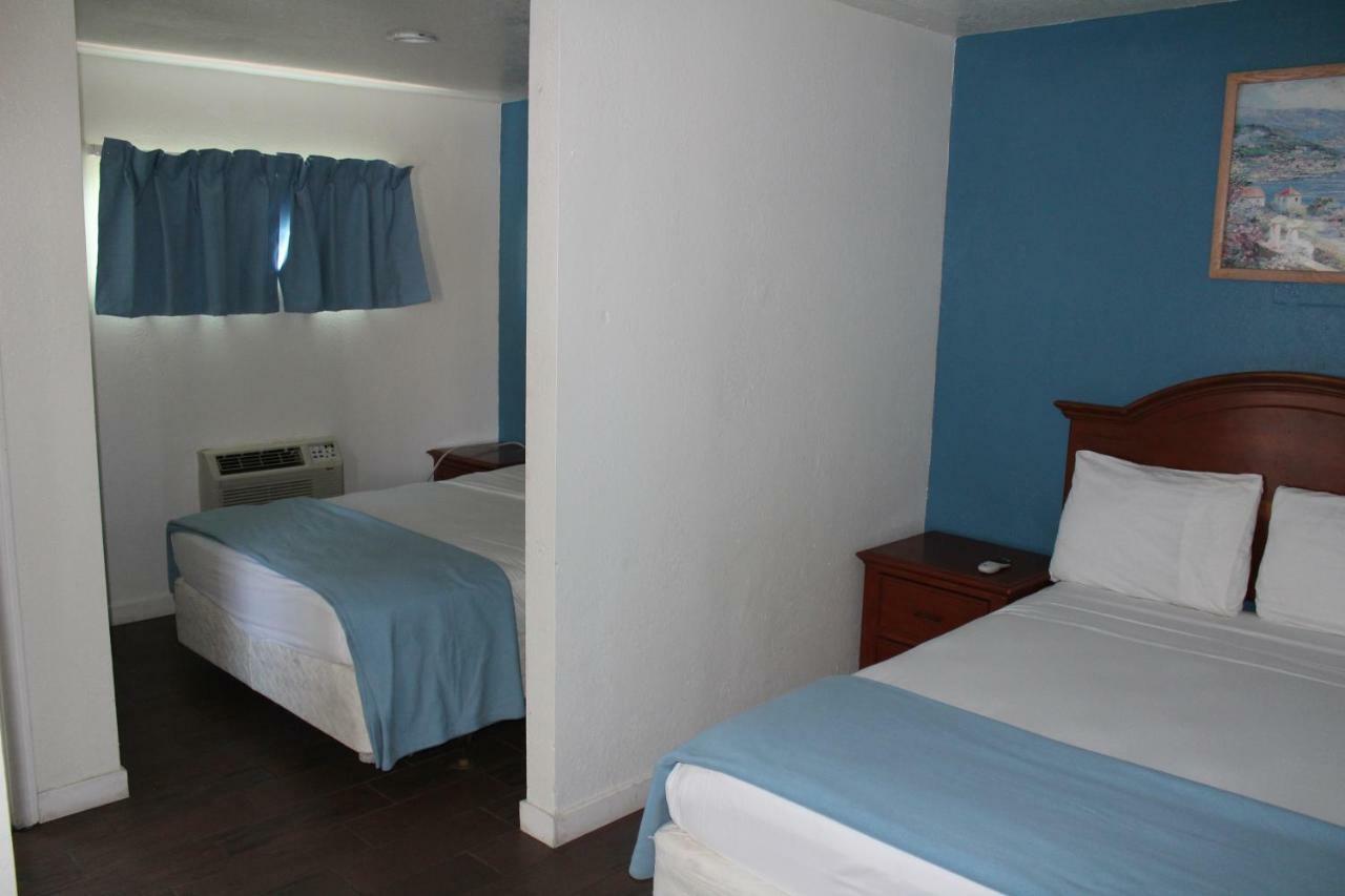 Oceanside Inn & Suites Экстерьер фото